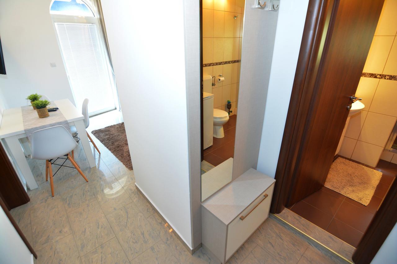 Tropicoco Apartments Tivat Exterior foto